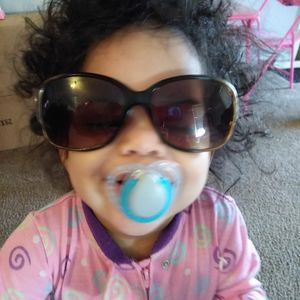 Meet your Posher, Carrie